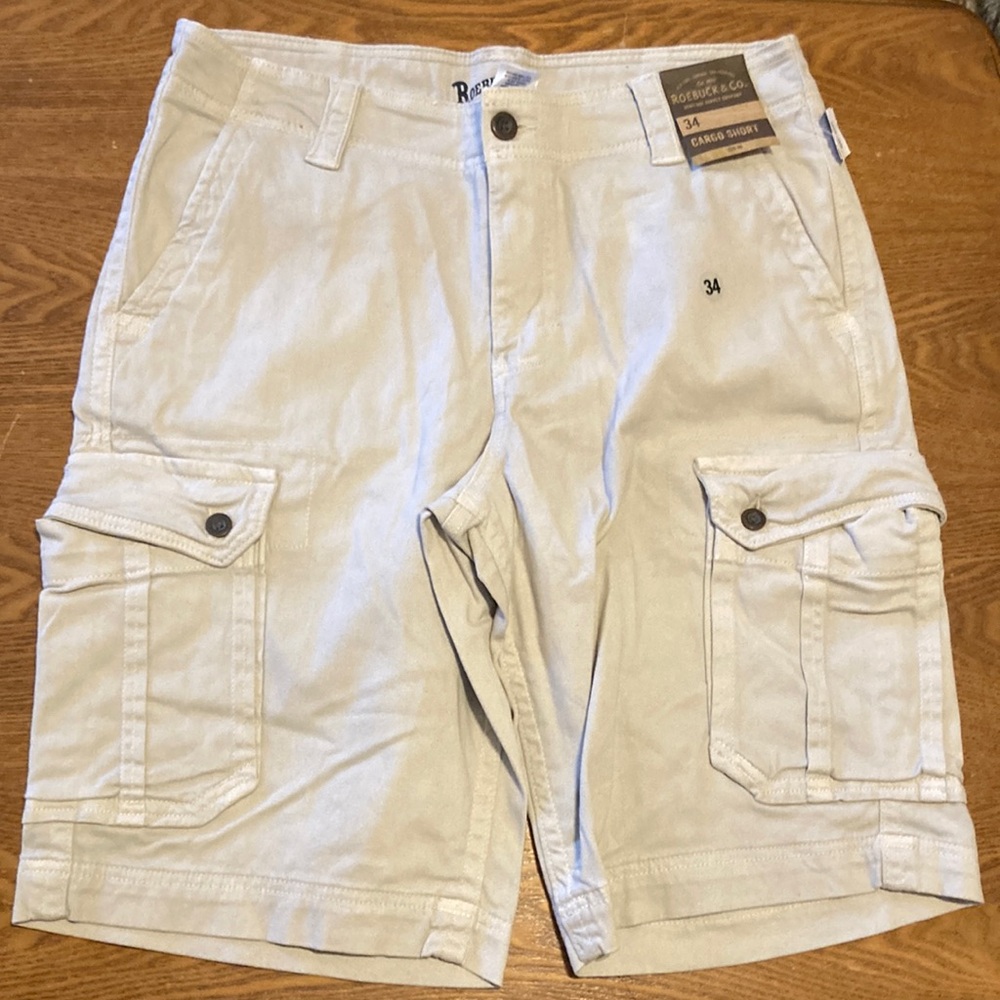 Roebuck & Co Men’s Cargo Shorts (size 34) NWT